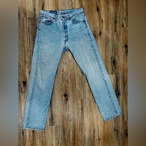 Vintage 1970s Levi’s 501 made in America.